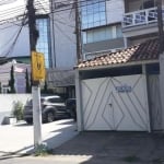 Casa Comercial para Venda em Macaé, Centro, 8 dormitórios, 5 suítes, 9 banheiros, 1 vaga