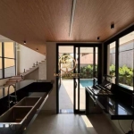 Sobrado com 215 m², 3 Quartos e 5 banheiros à Venda no Condomínio San Conrado em