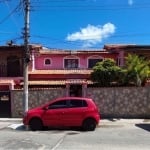 Casa duplex com quatro quartos, área gourmet e piscina  em Porto da Aldeia.