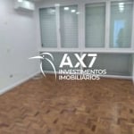 Casa com 3 quartos para alugar na Rua Capitão Prudente, 43, Pinheiros, São Paulo