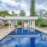 Casa em condomínio para venda com 4 quartos, 502.5m²