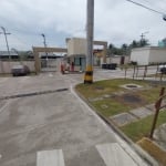 Apartamento Reformado de 2 Quartos com Infraestrutura Completa no Condomínio Costa do Descobrimento - Abrantes