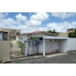 Casa Espetacular no Conjunto Santarém - Bairro Potengi - 460m² total e 180m² área útil