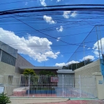 Casa térrea comercial com 3 quartos, quadra e edícula na Vila Ré, São Paulo.