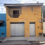 VENDO Casa Duplex com  4/4 em Areias Preta