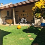 VENDA  de Linda Casa de 3 Quartos, Cozinha Planejada, Quintal com Área Gourmet, no bairro Dall'Orto