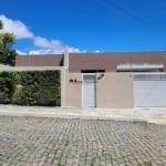 Excelente casa de rua para venda com 03 suítes, 200m² em Candelária, Natal/RN