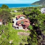 Residência Paradisíaca: Vista Panorâmica para o Mar, Campo e Natureza em Ambient