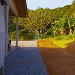 Casa Aconchegante em Amplo Terreno com Vista para as Montanhas – Paulo Lopes SC