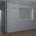 Casa Terrea com quintal 99 metros 2 Dormitorios e 2 Vagas de Garagens