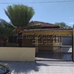 Casa para Venda em Praia Grande, Solemar, 3 dormitórios, 1 suíte, 2 banheiros, 4 vagas