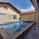 Casa com 02 dormitórios, com piscina aquecida, no Jardim Imperador!!!