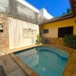 Casa Térrea com 03 suites, área de lazer Canto do Forte PG