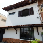 Casa tipo para venda com 3 quartos, 191m²