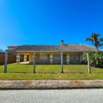 Casa em condomínio fechado com 5 quartos à venda na Rua Granadas, 1268, Rainha do Mar, Xangri-Lá