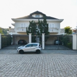 Elegante casa de vila para venda com 4 quartos, 450m²