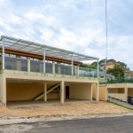 Versátil casa tipo para venda com 4 quartos, sendo 3 suítes, 490m²