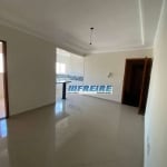 Apartamento com 3 dormitórios à venda, 70 m² por R$ 370.000,00 - Vila Cláudio - Santo André/SP