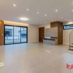 Casa nova com 3 suítes à venda, 300 m² por R$ 2.400.000 - Granja Viana - Carapicuíba/SP