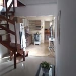 Otima casa 3 dormitórios  sendo 2 parte térrea e outro no mezanino ou serve também como gabinete  ,  living amplo 2 ambientes  , cozinha e area com churrasqueira integradas ,  área serviço separada  e