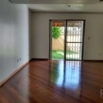 VENDO SOBRADO VILA GIARDINI &lt;BR&gt;Linda casa estilo sobrado, zona norte de Porto Alegre, com 3 quartos (1 suíte), amplo sótão com terraço privativo com uma maravilhosa vista, Living amplo com lava