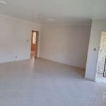 Casa 3 dormitório , uma suite , living amplo , cozinha e area serviço separada, dependencia de empregada  , gabinete   , garagem fechada 2 carros  ,mais um espaço 1 carro descoberto .&lt;BR&gt;Outra c