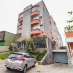 Ótima cobertura duplex no bairro Santo Antônio, reformada, com 96m² privativos, de 2 dormitórios e 2 vagas. Possui no andar inferior: living amplo com rebaixe em gesso, 1 dormitório/suíte com closet, 