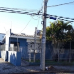 Casa térrea de esquina, com ótima localização:&lt;BR&gt;Living para dois ambientes, &lt;BR&gt;sala de jantar&lt;BR&gt;cozinha,&lt;BR&gt;banheiro,&lt;BR&gt;quatro dormitórios, sendo duas suítes&lt;BR&g