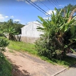 Terreno com vista,  plano medindo 20x30= 600m²,  em rua asfaltada, no Bairro Vila Nova. Próximo a estrada das Furnas e Supermercado Zanella na Estada João Passuelo.