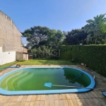 Oportunidade terreno  amplo na parte alta do Cristal  com vista, medindo 11 x 144, com  área total 1639,05m² , consta hoje uma casa mista e uma piscina  com grande potencial para construção de linda e