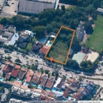 Dois lotes com cerca de 1.872,50m², sendo 35x53,50m no total.&lt;BR&gt;&lt;BR&gt;Localizado próximo à Av. Eduardo Prado, Tumelero Ipanema e ao comércio local.