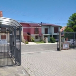 Casa 4 dormitórios, 1 suíte, 2 vagas de garagem, no bairro Guarujá, Porto Alegre/RS.     &lt;BR&gt; &lt;BR&gt;Esta casa encantadora de 155,03m² oferece um ambiente acolhedor e confortável, perfeito pa