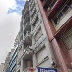 Amplo apartamento de 03 dormitório com são 101,64 m² privativos. Dependência de empregada. Apartamento de frente com sacada, vista para o rio Guaíba. &lt;BR&gt;O condomínio oferece portaria em  horári