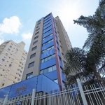 Otimo apartamento no Petrópolis,, de frente, de 3 dormitórios, suite e vaga. Possui living para 2 ambientes, 3 dormitórios sendo 1 suíte, banheiro social, cozinha com churrasqueira e área de serviço s