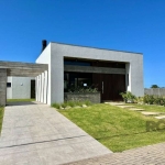 Casa em condomínio cim 4 suítes&lt;BR&gt; Projeto contemporâneo &lt;BR&gt;168,8m2 de área construída&lt;BR&gt;Amplo living &lt;BR&gt;Cozinha americana&lt;BR&gt;Pátio interno integrado com área socia&l