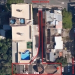 Terreno   no bairro Menino Deus &lt;BR&gt;Terreno no bairro Menino Deus.&lt;BR&gt;Plano e com duas frentes.&lt;BR&gt;Venda conjunta com Prédio na Rua Miguel Couto, 207, conforme consta em fotos anexad