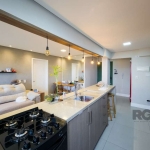 Apartamento totalmente reformado com 81,50m², 2 dormitórios, living para 02 ambientes, lavabo, cozinha americana com churrasqueira, área de serviço integrada, banho social, dependência de empregada, p