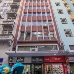 Excelente conjunto comercial para locação no Centro Histórico, com aproximadamente 189,55m² de área privativa, piso cerâmico, 2º andar, boa luminosidade, vista centro histórico,  01 banheiro, espera p