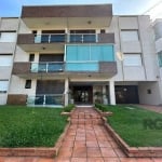 Edifícios muito bem localizado , apartamento reformado , com 2 dormitorios , sala para 2 ambientes , sacada , cozinha + area de serviços , com armários na cozinha e dormitorios .