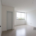 Esta sala comercial de 23 m² é ideal para o seu negócio! Conta com banheiro, piso em porcelanato e teto com acabamento em gesso. Possibilidade de unificar com outra sala, ampliando o espaço conforme a