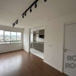 Excelente Apartamento mobiliado para alugar localizado na Rua Sapê, bairro Passo da Areia, Porto Alegre. Com área privativa de 70 m², imóvel com 3 dormitórios, sendo 1 suíte com camas, banheiro social