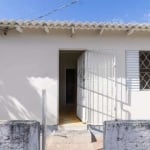 CASA 2 DORMITÓRIO | MEDIANEIRA&lt;BR&gt;&lt;BR&gt;Casa em local calmo e familiar, com 2 dormitórios, sala, cozinha, banheiro e área de serviço com pequeno pátio.&lt;BR&gt;&lt;BR&gt;*** Não aceita pet&