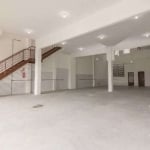 PREDIO COMERCIAL PARA LOCAÇÃO NO BAIRRO TRISTEZA - APROXIMADAMENTE 316M² &lt;BR&gt;&lt;BR&gt;Prédio no bairro tristeza com aproximadamente 316m² sendo 100m² no mezanino, 6 vagas para automóveis, 3 ban