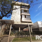 Muito bom apto. c/ 131m², 3 dorm, sendo 1 suíte, closet e sacada, dormitórios c/ parque, living com sacada integrada, c/ churrasqueira, piso cerâmica, dependência transformada em gabinete, cozinha mon