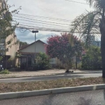 Terreno com excelente localização, medindo :&lt;BR&gt;11 x 31.90 = 330m²&lt;BR&gt;No terreno tem uma casa com uma edicula.&lt;BR&gt;Vamos visitar?&lt;BR&gt;Aguardo sua ligação.