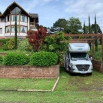 Casa 03 Dorm. à venda no Bairro Golf Club com 300 m² de área privativa - 2 vagas de garagem