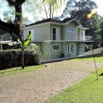 Casa para Venda em Carapicuíba, Granja Viana, 4 dormitórios, 2 suítes, 6 banheiros, 4 vagas