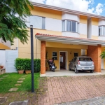 Casa para Venda em Cotia, Granja Viana, 4 dormitórios, 1 suíte, 3 banheiros, 3 vagas