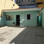 Vila Alice. Casa Térrea com 95m2 e terreno de 164m2. 2 dormitórios, quintal e 6 vagas de garagem.