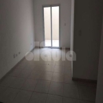 Campestre. Apartamento sem condomínio, 87m2.Próximo à Av Prestes Maia,3 dormitórios,sendo 1 suíte,1 banheiro,2 quintais,1 vaga para auto,uma vaga moto